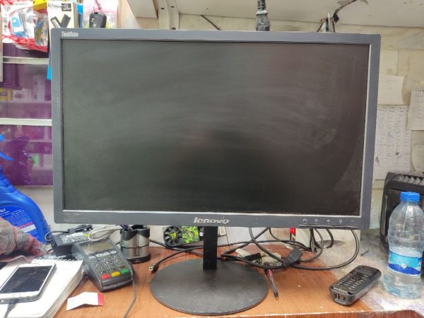 مانیتور استوک لنوو Lenovo 3024HC1