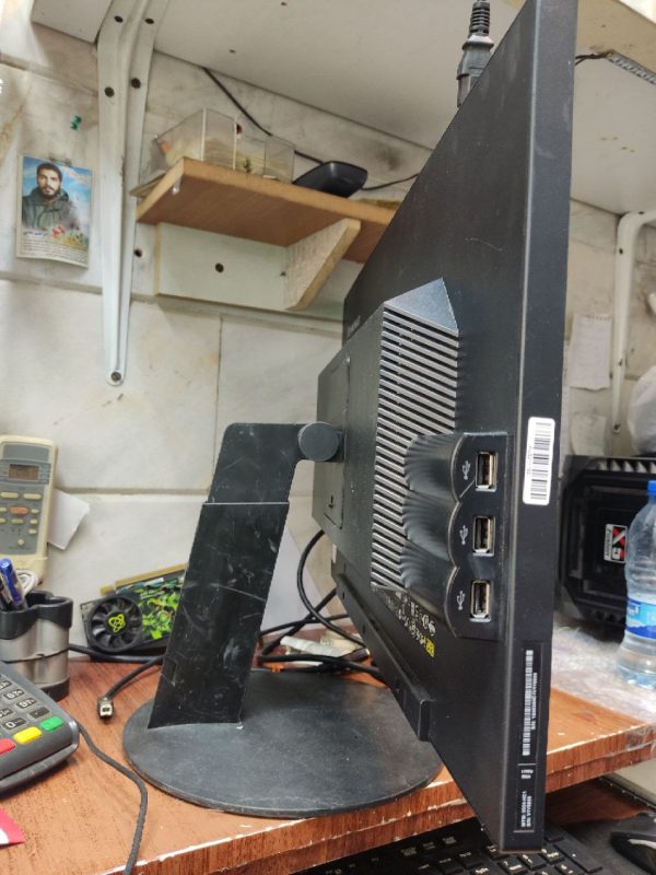مانیتور استوک لنوو Lenovo 3024HC1